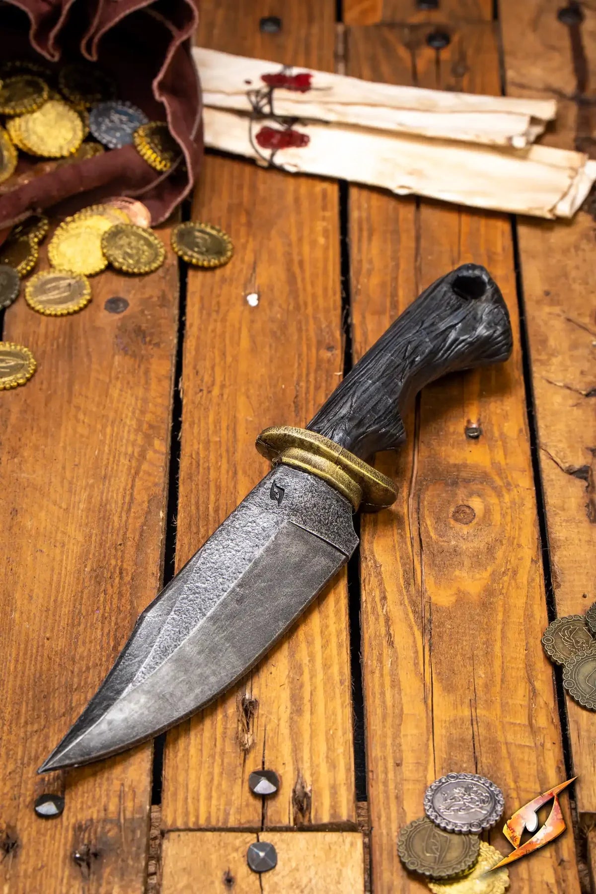 Epic Armoury: Daggers and Knives